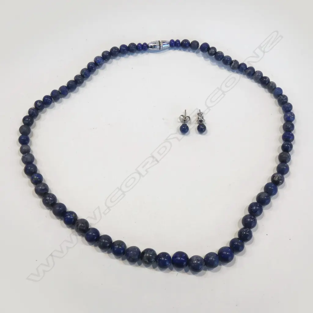 LAPIS LAZULI BEAD NECKLACE & PAIR STUD EARRINGS Image 1++