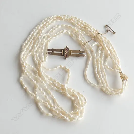 VINTAGE 4 STRAND SEED PEARL NECKLACE & 9CT BAR BROOCH 