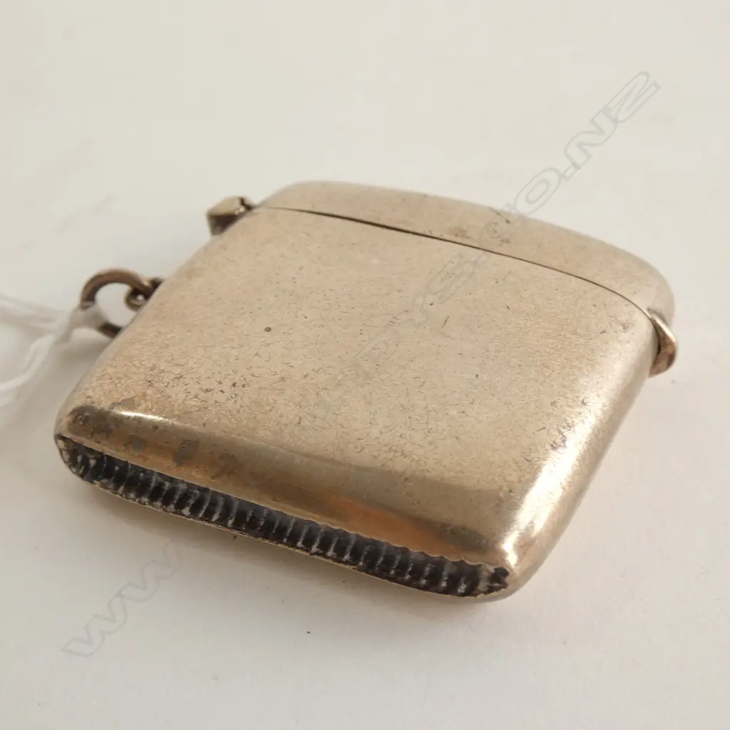GOOD SILVER VESTA CURVED FORM Birm. 1921 Image 1++