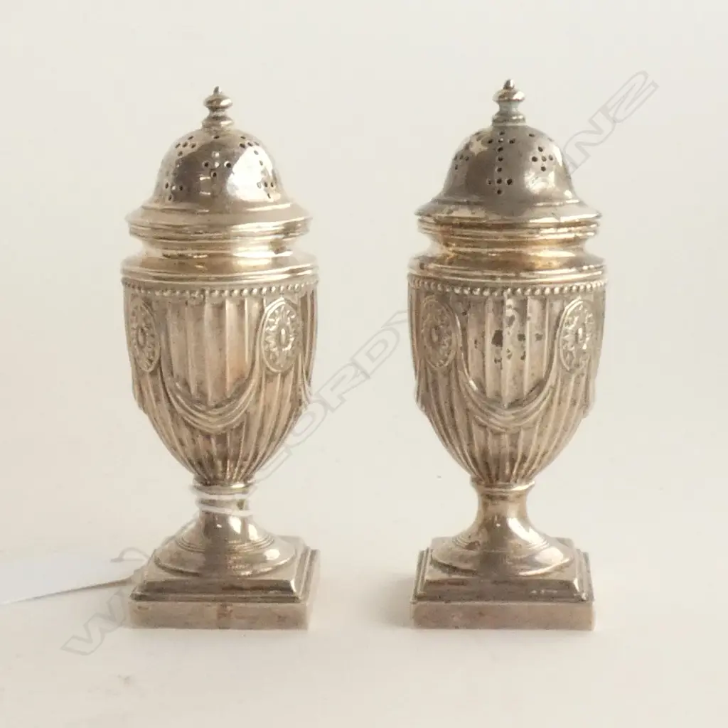 STG SILVER SALT & PEPPER PAIR H.100mm SHEFFIELD, 1919 124 GRAMS Image 1++