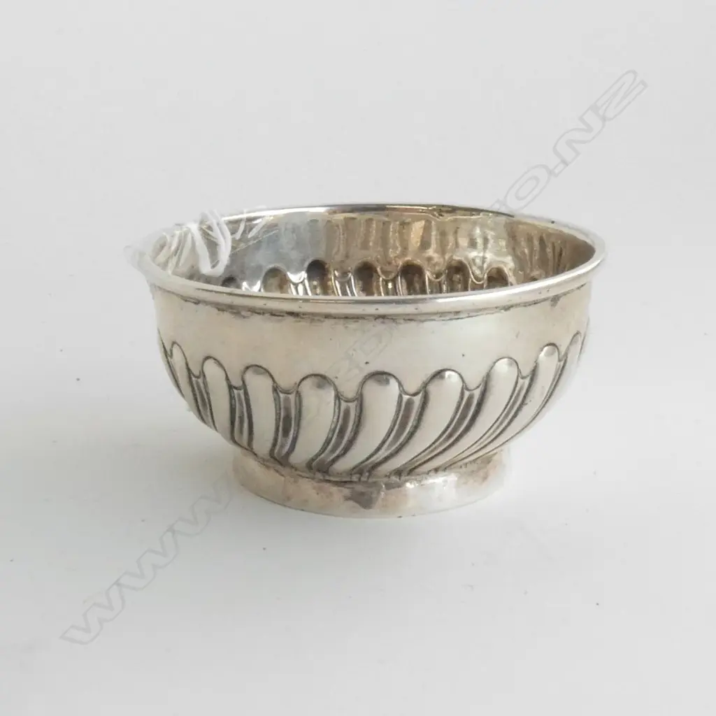 STG SILVER BOWL 70mm 47 GRAMS Image 1++