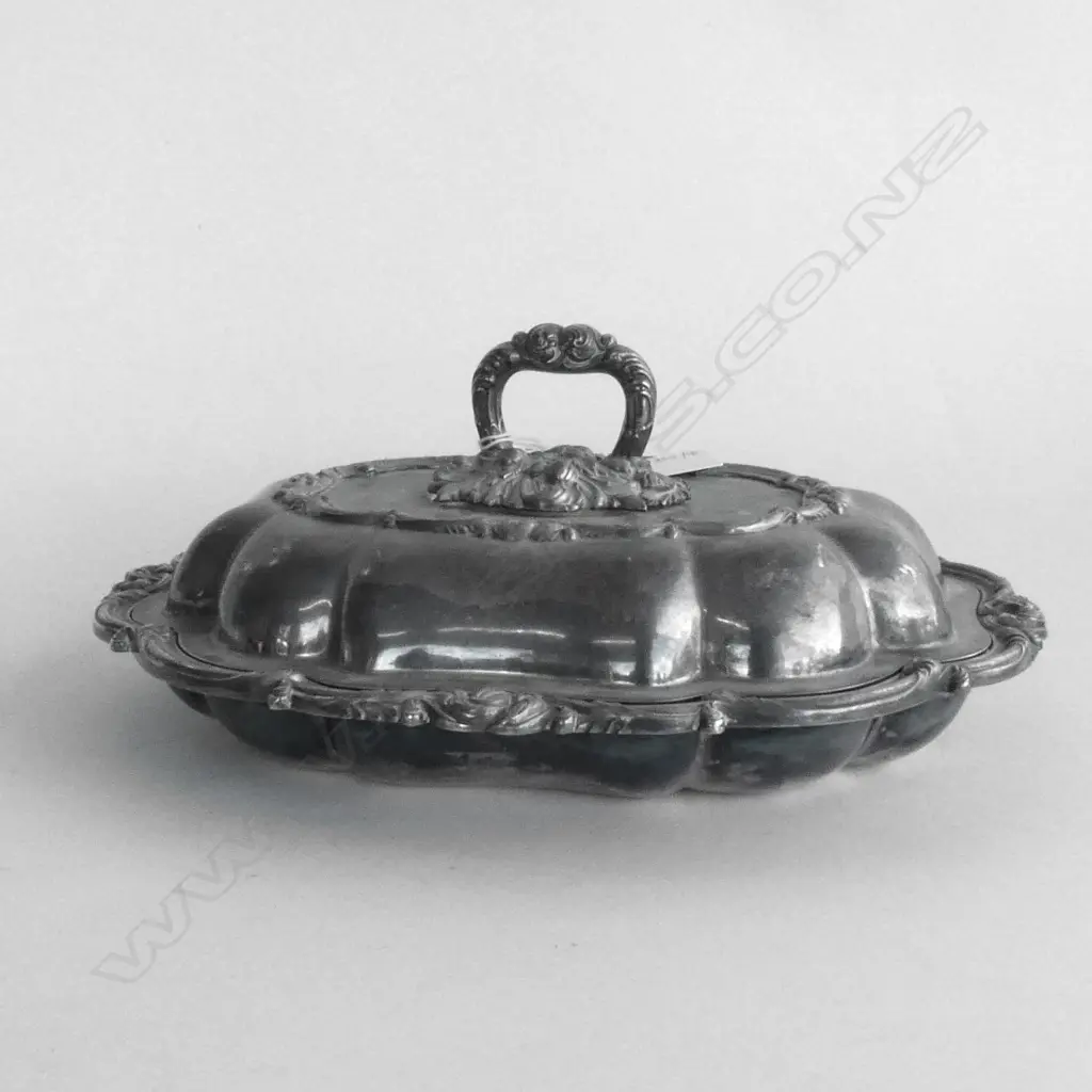 OLD SHEFFIELD PLATE ENTREE DISH & COVER W.335mm Image 1++
