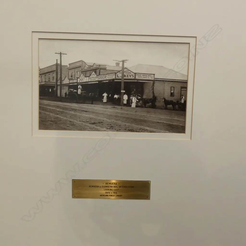 LOT 4 ASST HISTORICAL PRINTS OF AUCKLAND WITH BRASS PLAQUE - EACH 142 X 235MM Image 1++