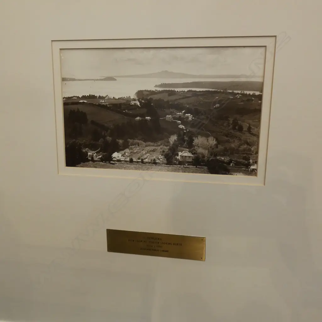 LOT 4 ASST HISTORICAL PRINTS OF AUCKLAND WITH BRASS PLAQUE - EACH 142 X 235MM Image 1++