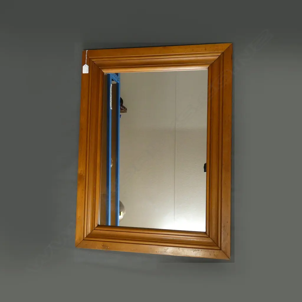 WOODEN FRAMED MIRROR 800x600mm Image 1++
