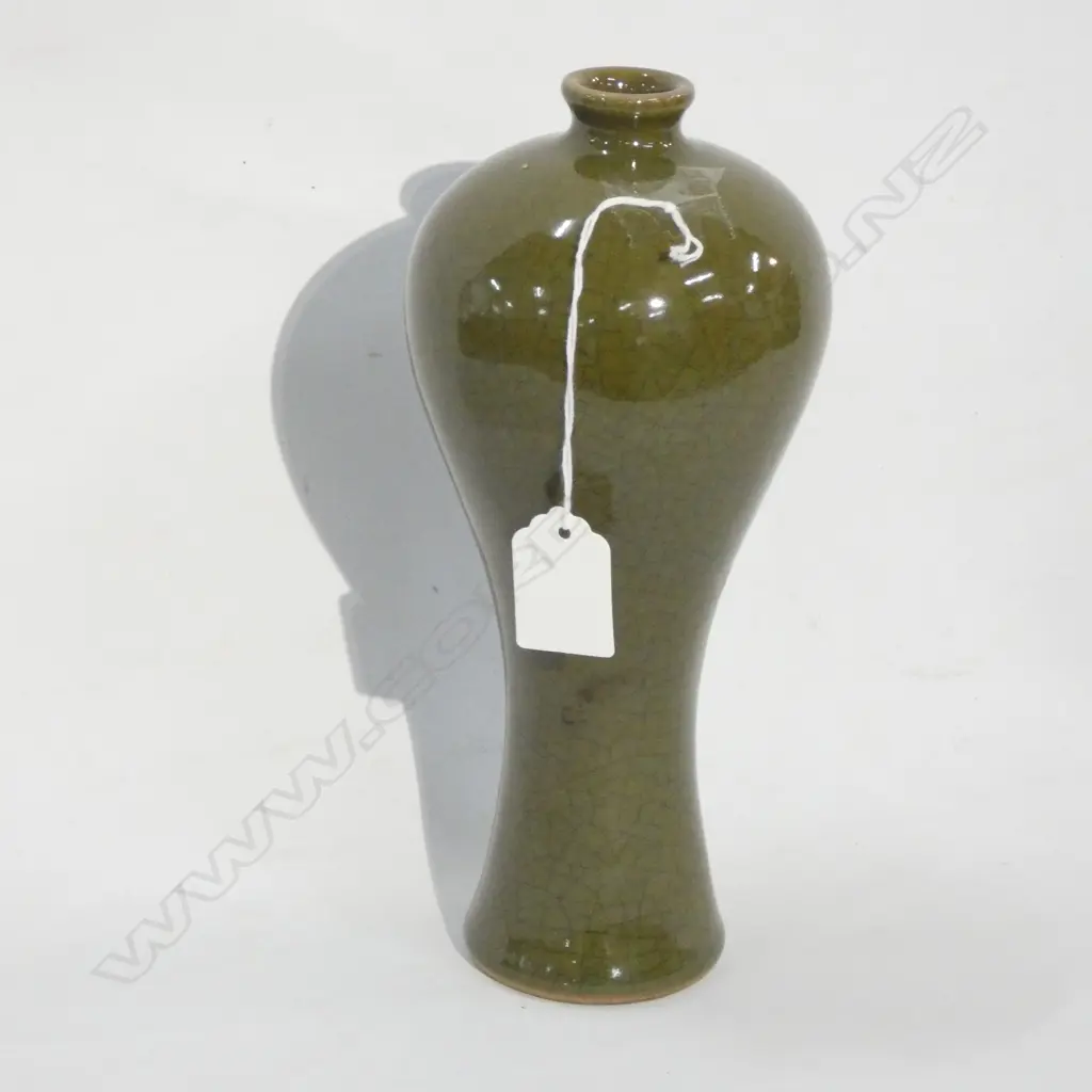 CHINESE TEA DUST GLAZE VASE Image 1++