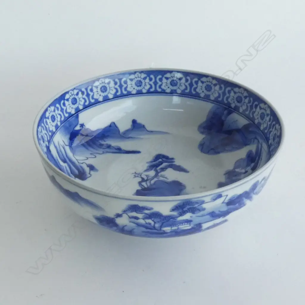 JAPANESE PORCELAIN BLUE & WHITE LANDSCAPE BOWL. 250mm Image 1++
