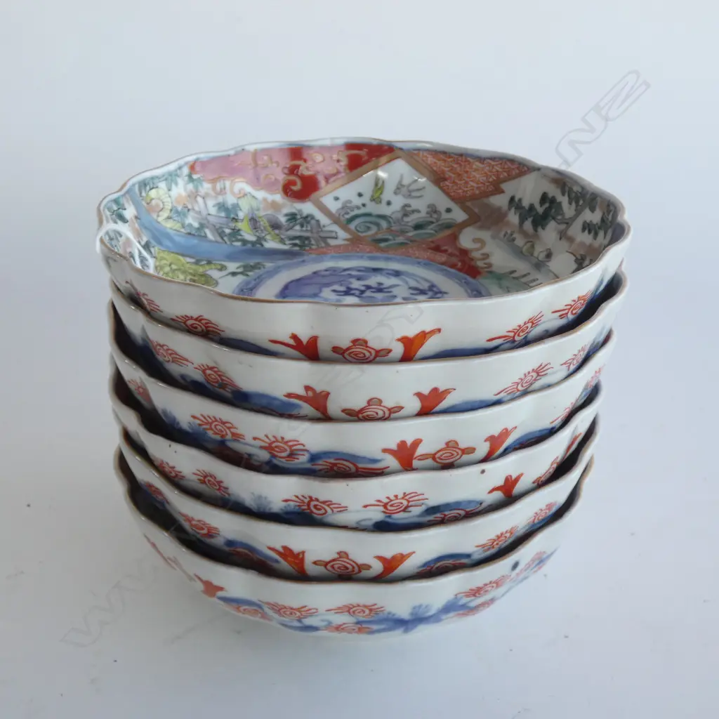 6 OLD IMARI BOWLS, SCALLOP RIMS, TIGERS & LANDSCAPE DECORATION. BLUE SEAL MARK. (155mm) Image 1++
