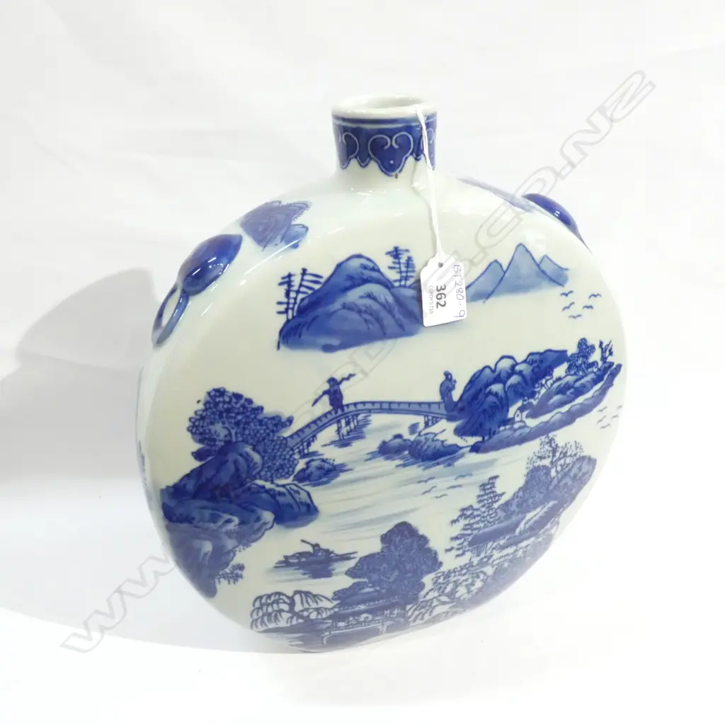 LG BLUE & WHITE ORIENTAL VASE H. 360MM Image 1++