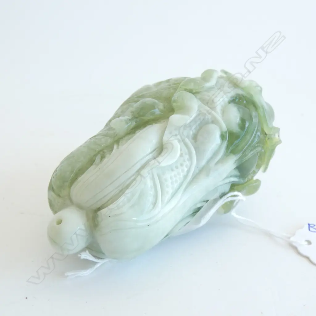 JADE ORIENTAL CABBAGE SHAPED HANDLING STONE L 95MM Image 1++