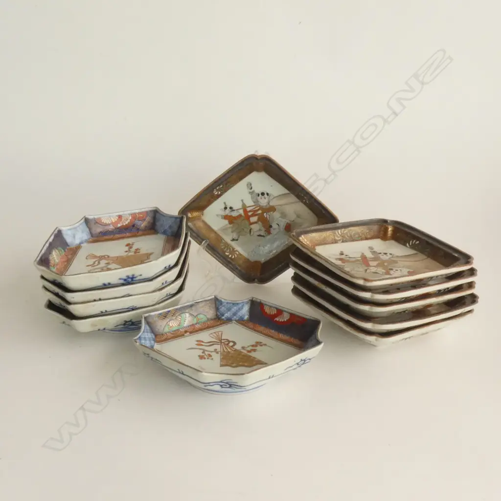 6 JAPANESE KUTANI DIAMOND SHAPE DISHES & 5 IMARI LOZENGE SHAPED DISHES (CHIP) Image 1++