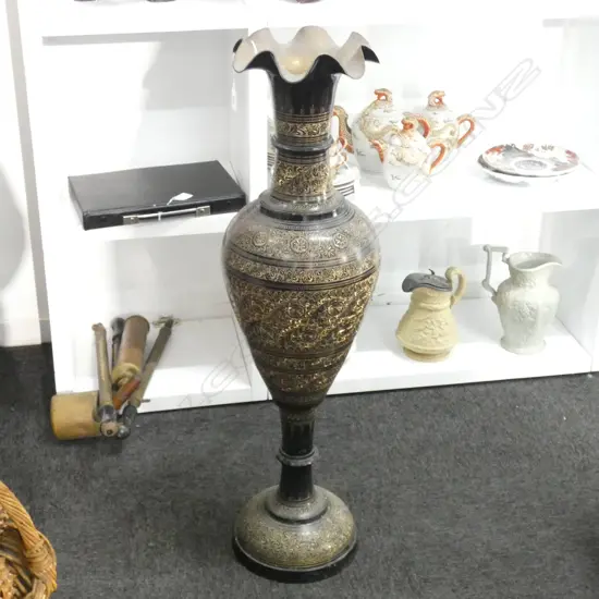 LG METAL BALINESE STYLE FLOOR VASE H 900MM