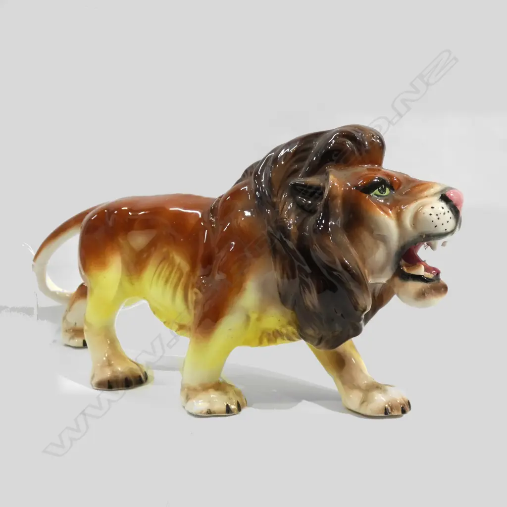 LG CERAMIC LION STATUE L 440MM Image 1++