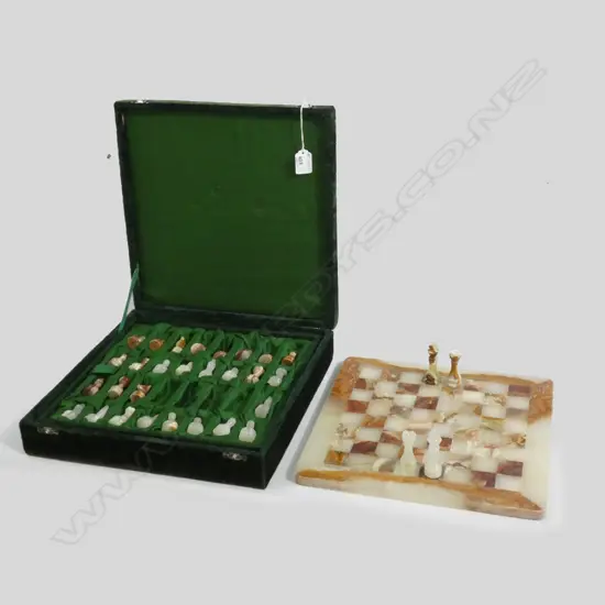 ONYX CHESS SET IN GREEN VELVET CASE 