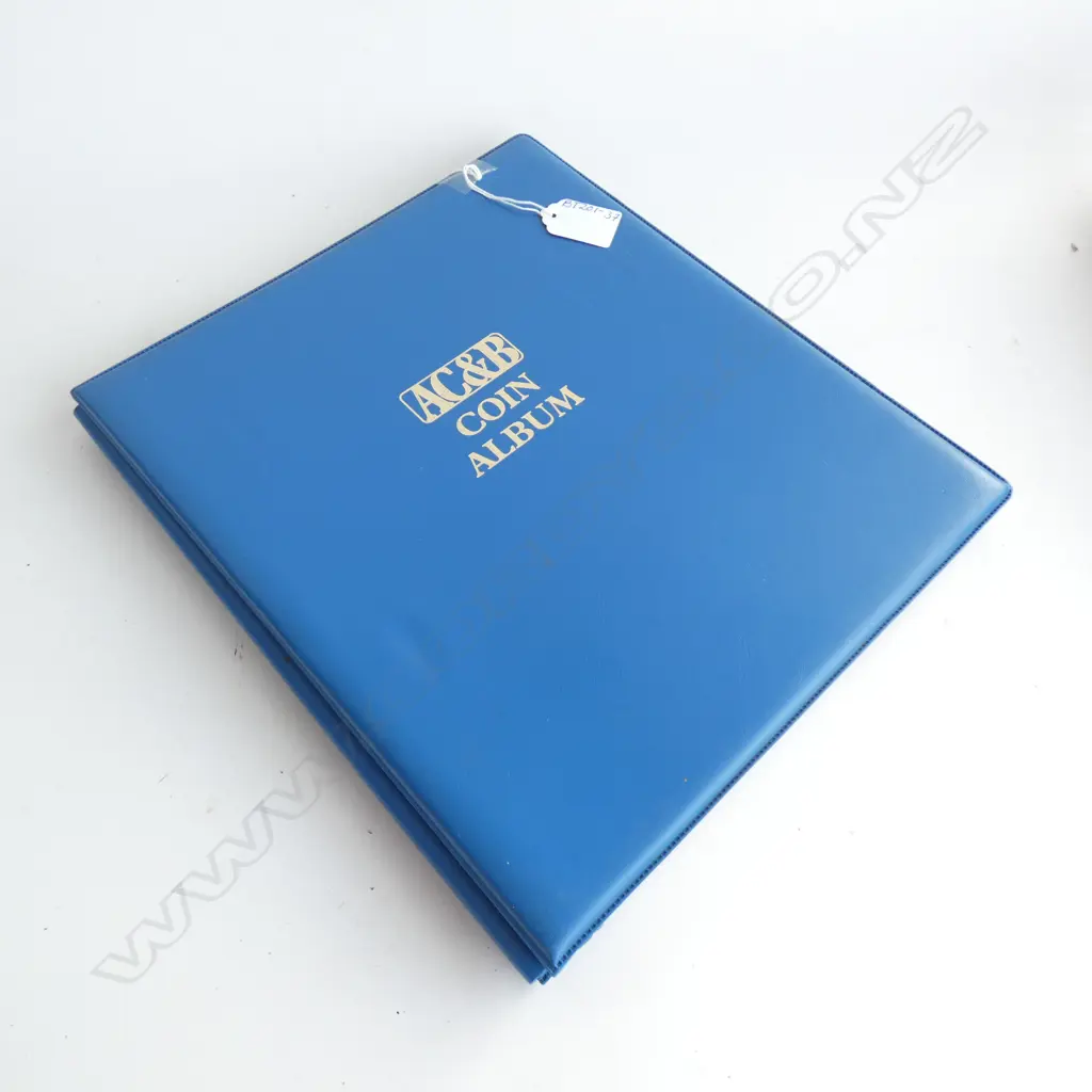 ALBUM ASST COINS; NZ & WORLD Image 1++