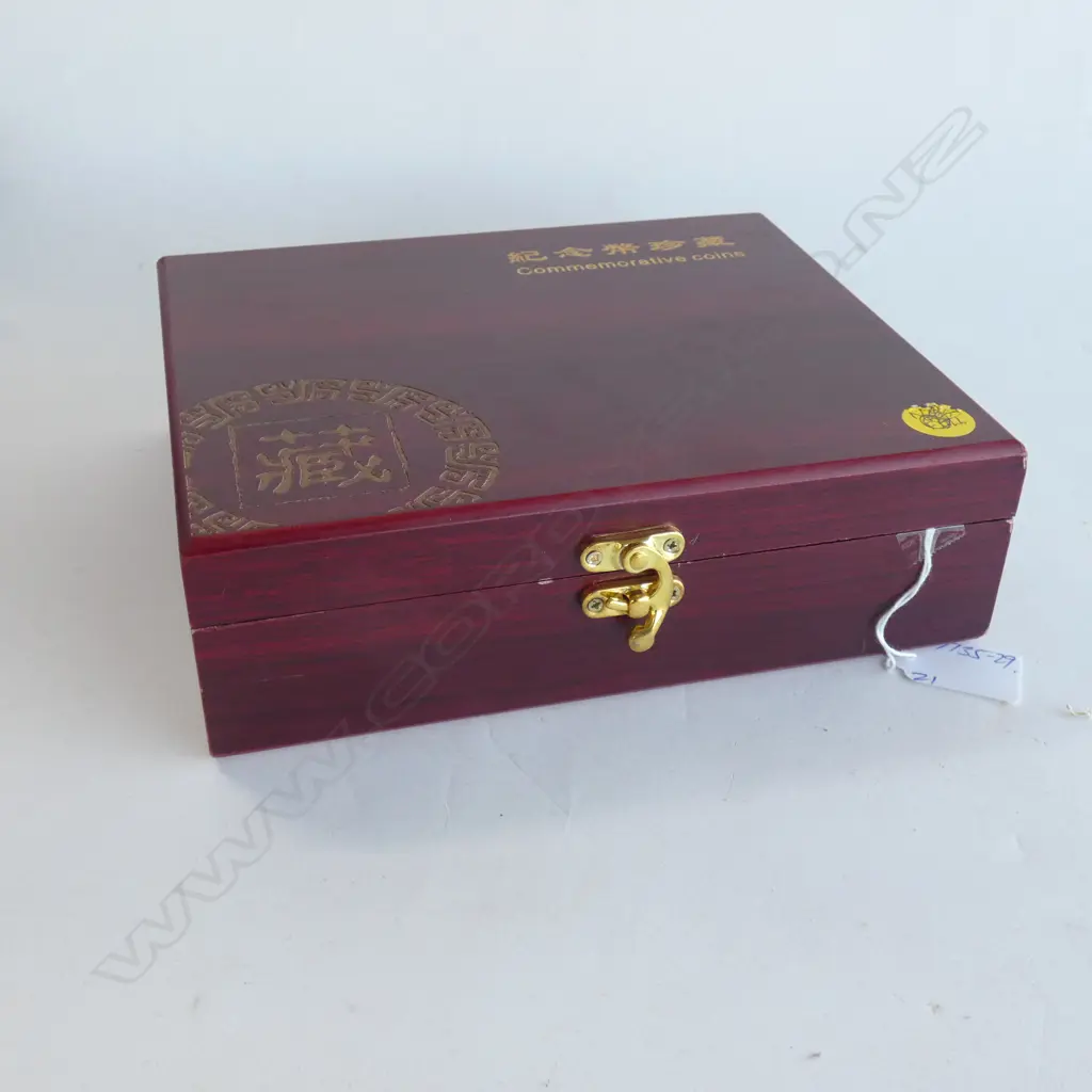 HARD CASE OF 21 NZ UNC $5 COINS 1990'S/2000'S Image 1++