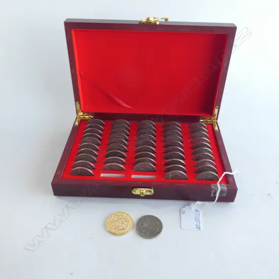 HARD CASE OF 50 NZ HALF CROWNS LATE 1940'S TO '60'S