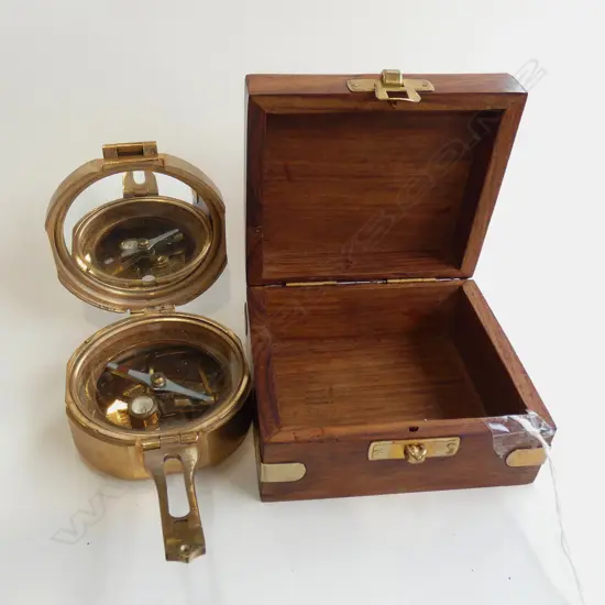 BRASS NATURAL SINE COMPASS (DIA 75MM) IN WOODEN BOX