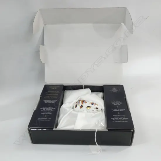 ROYAL CROWN DERBY COLLECTORS PACK PAPERWEIGHT (GOLD STOPPER) MOUSE L 80MM