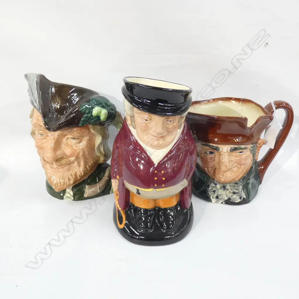 3 ROYAL DOULTON TOBY JUGS; HUNTSMAN, ROBIN HOOD & OLD CHARLEY H.195mm Image 1++