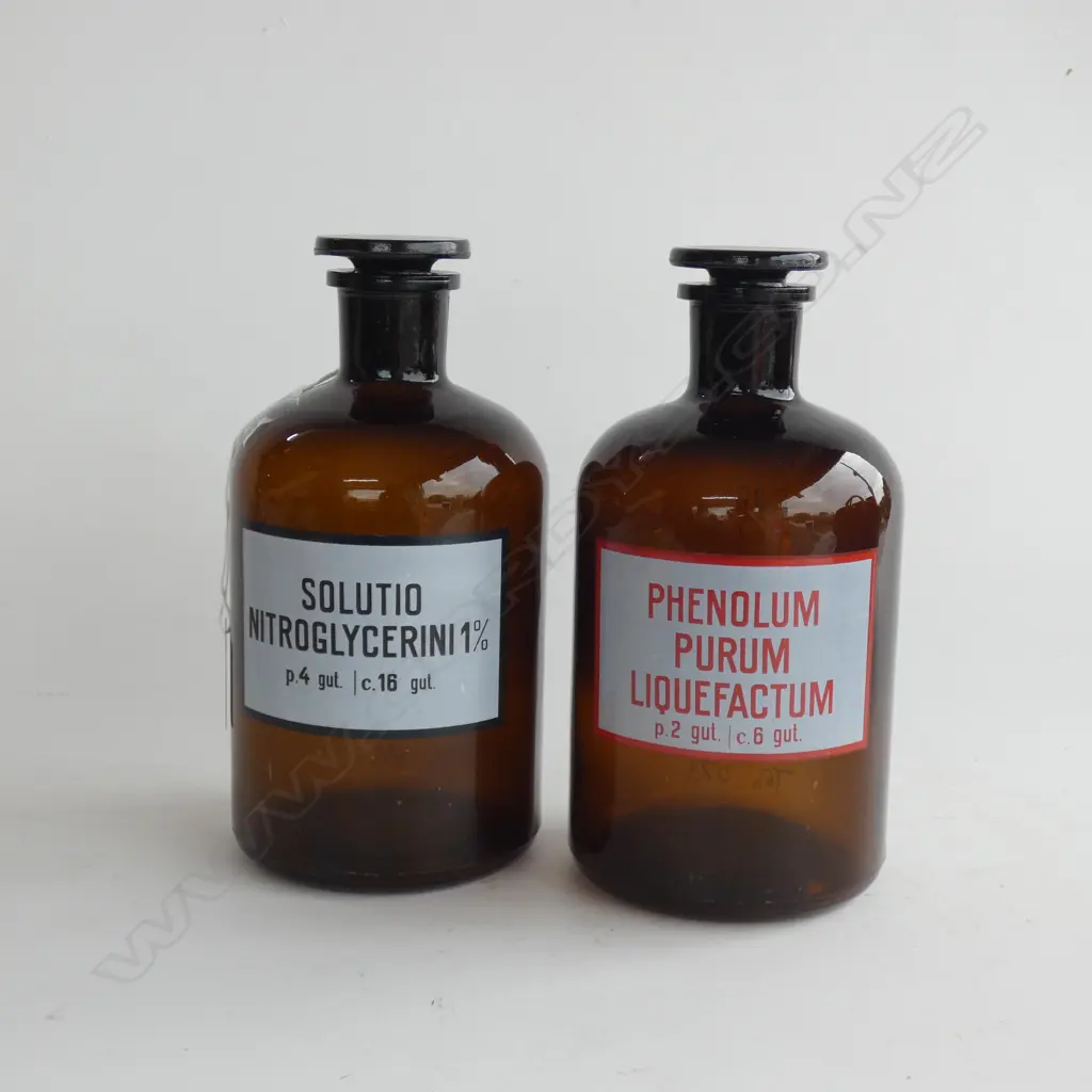 PR BROWN PHARMACY BOTTLES H.210mm Image 1++