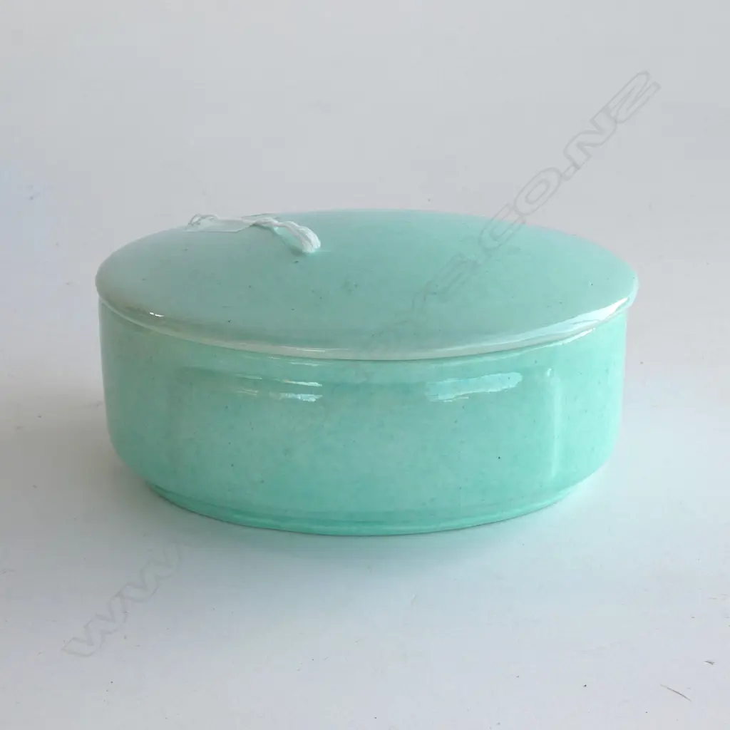 O C STEPHENS GREEN MONO LIDDED BOX OVAL. SIGNED Image 1++