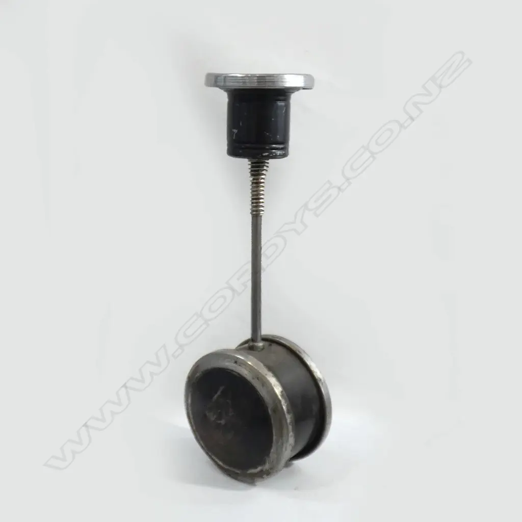 VINTAGE 1940 GYRO STYLE ASHTRAY ON A WHEEL  H. 590mm Image 1++
