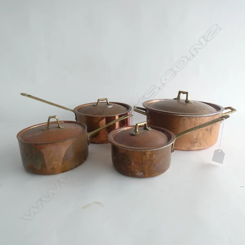 4 ASST VINTAGE COPPER PANS WITH LIDS - LARGEST DIA  220MM Image 1++
