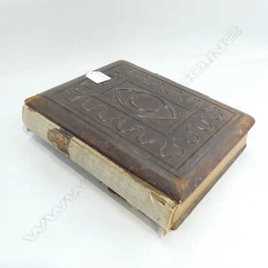 VICTORIAN PHOTO ALBUM