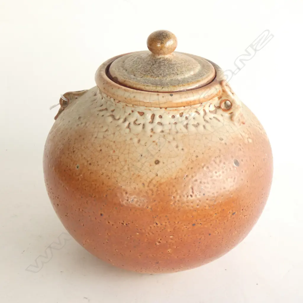 STUDIO POTTERY LIDDED JAR H.200mm Image 1++