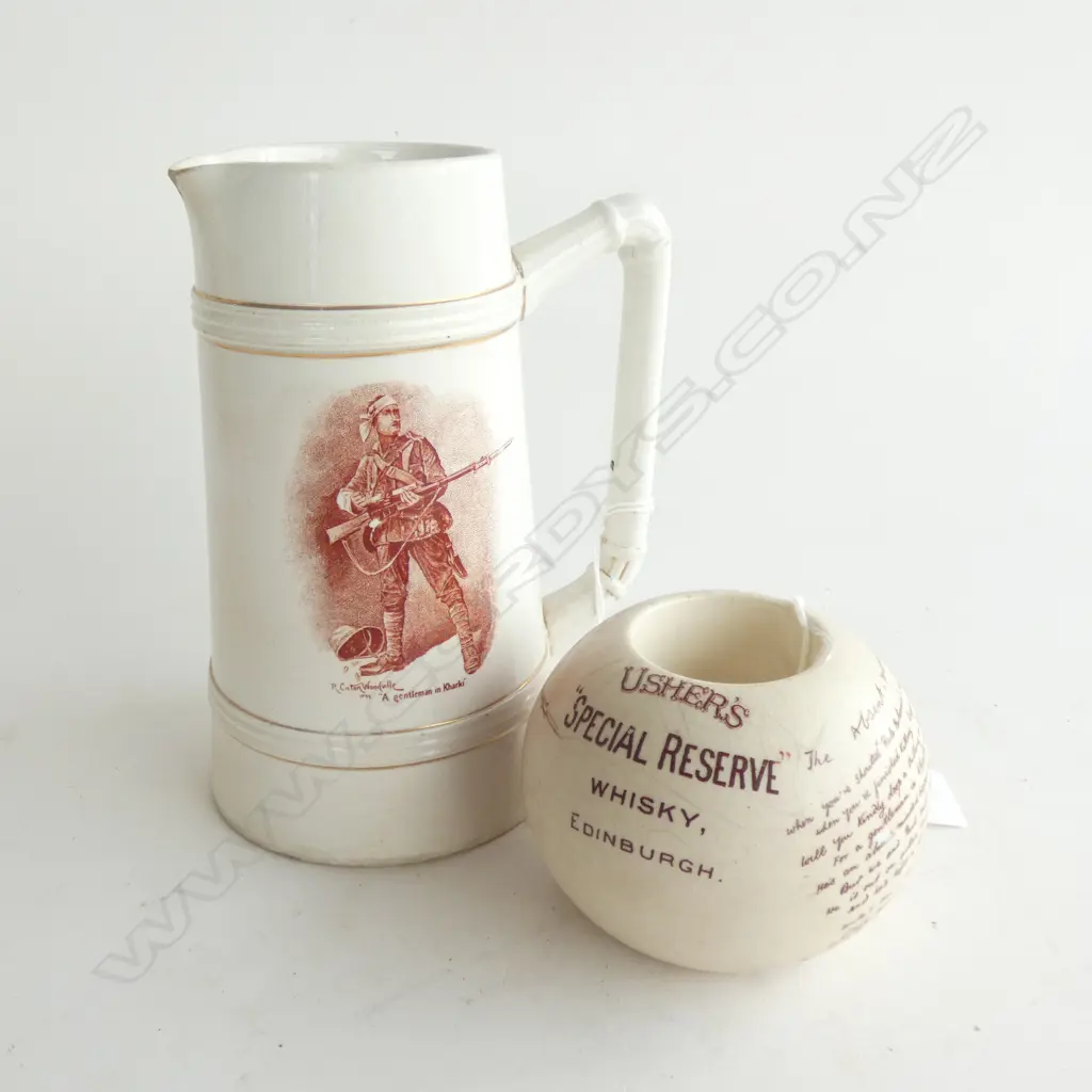 GENTLEMAN IN KHAKI JUG (H 160MM) & VESTA HOLDER (DIA 90MM) Image 1++