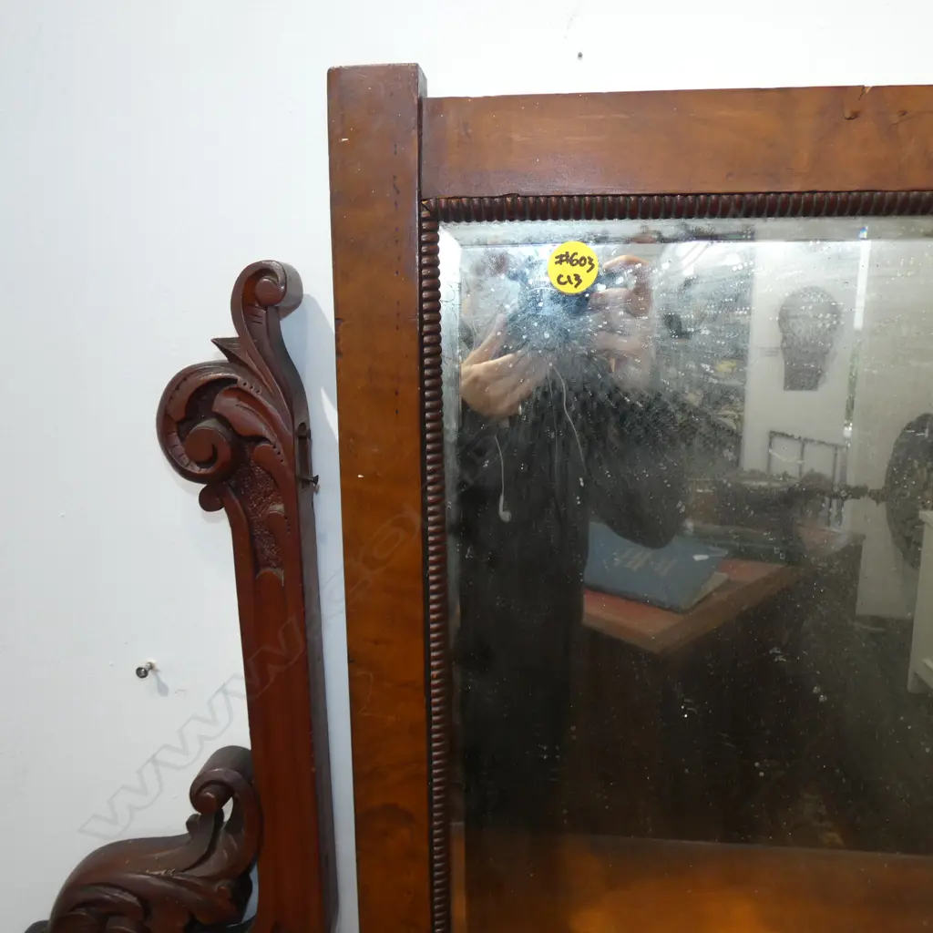 VICTORIAN KAURI DRESSING TABLE NEEDS SOME RESTORATION Image 1++