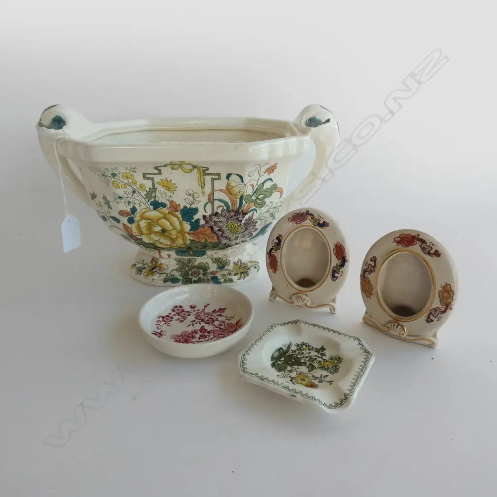 4 MASONS PCS; GREEN STRATHMORE TUREEN (L 230MM) + 2 SM DISHES  + PHOTO FRAMES (100X85MM) Image 1++