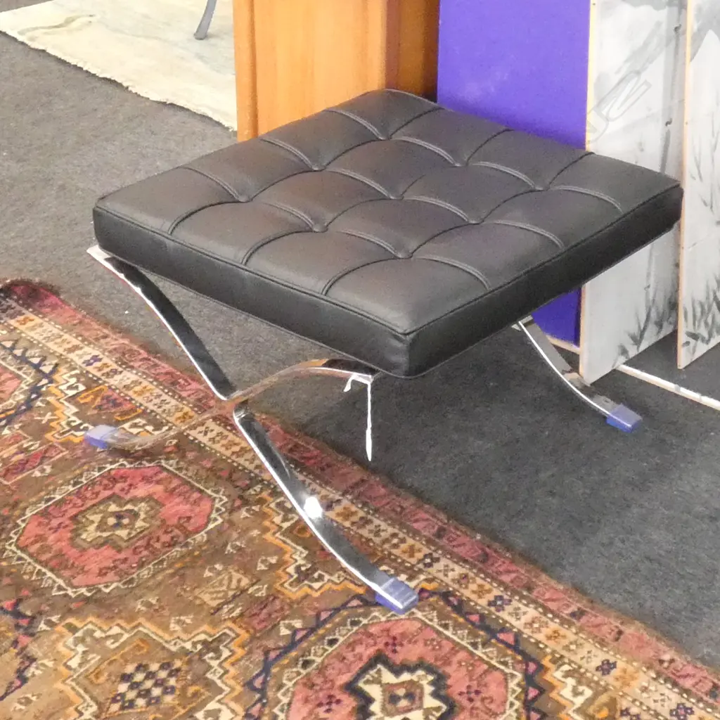 BLACK VINYL & CHROME BARCELONA STOOL 600x550mm Image 1++