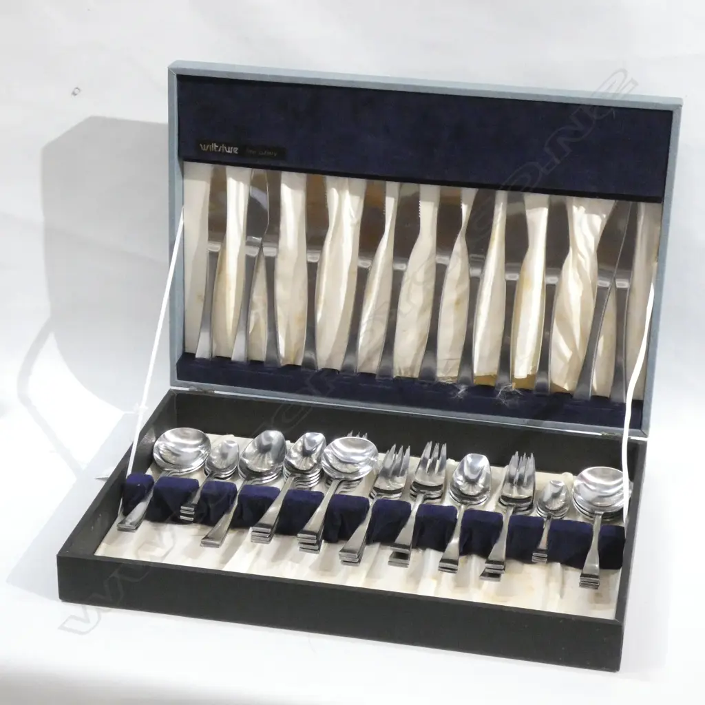 WILTSHIRE RETRO CUTLERY CANTEEN Image 1++
