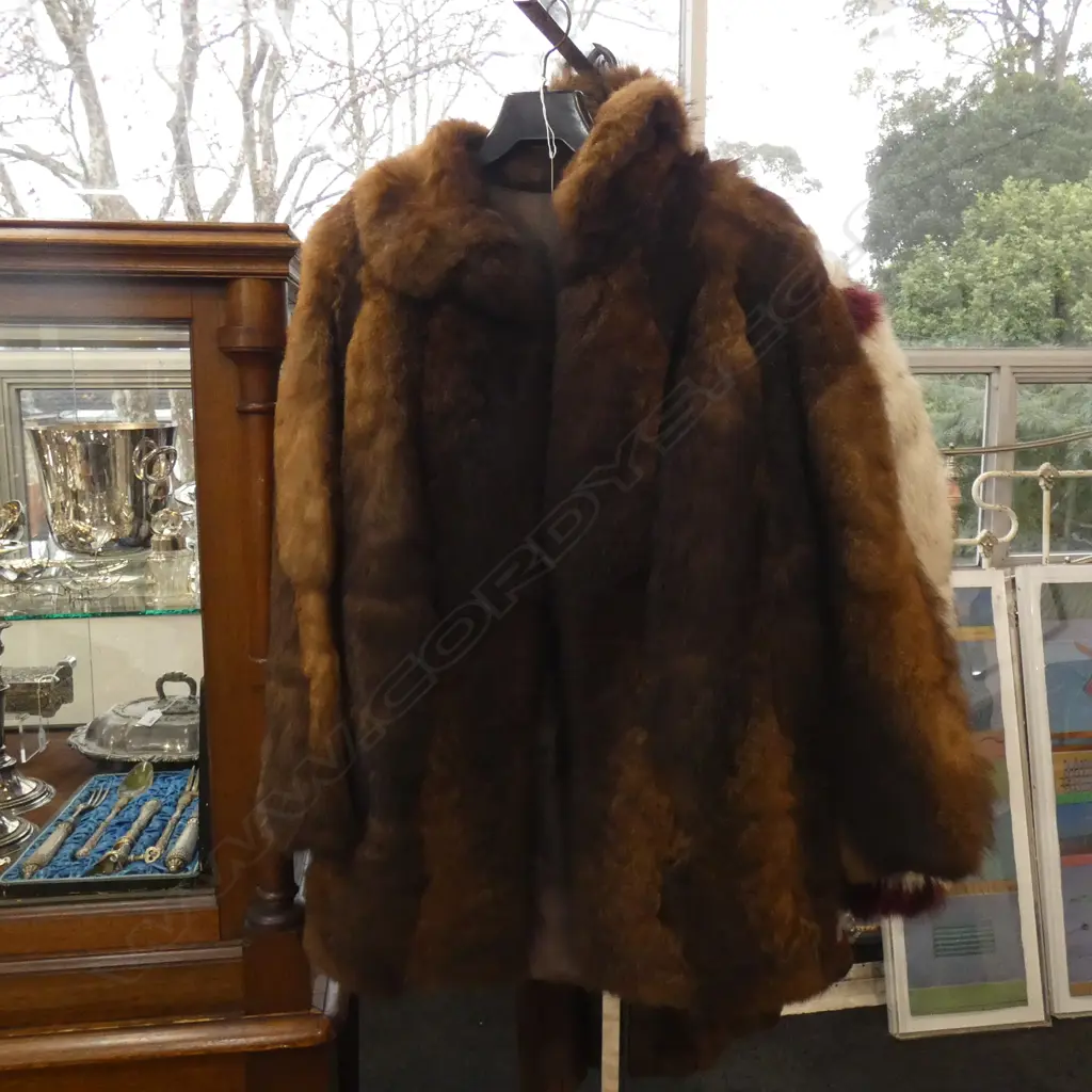 POSSUM JACKET Image 1++