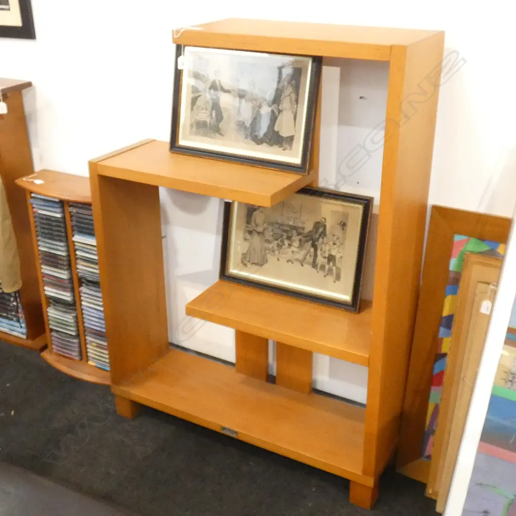 CONTEMPORARY RIMU SHELVES 920x285x1285mm Image 1++