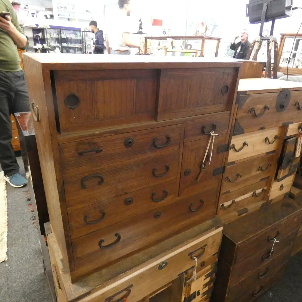 OLD SMALL JAPANESE COLLECTOR'S CABINET Image 1++