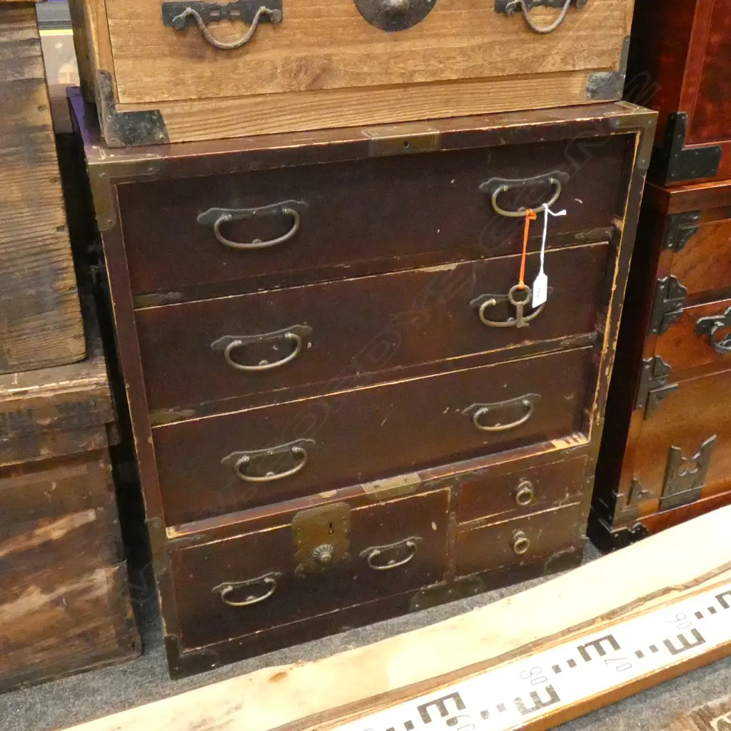 OLD SMALL JAPANESE COLLECTOR'S CABINET Image 1++