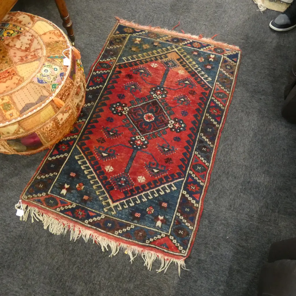 HAND KNOTTED ALL WOOL RUG 1100x740mm Image 1++