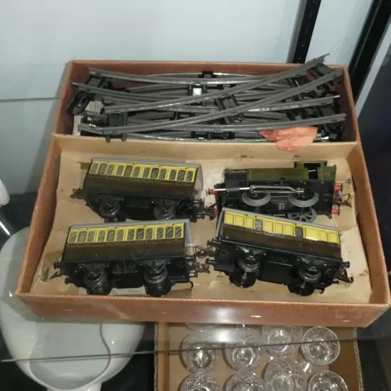 VINTAGE HORNBY TRAINSET (BOX A.F)