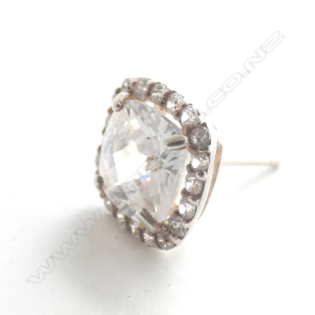 SINGLE 935 SILVER & CZ EARRING Image 1++