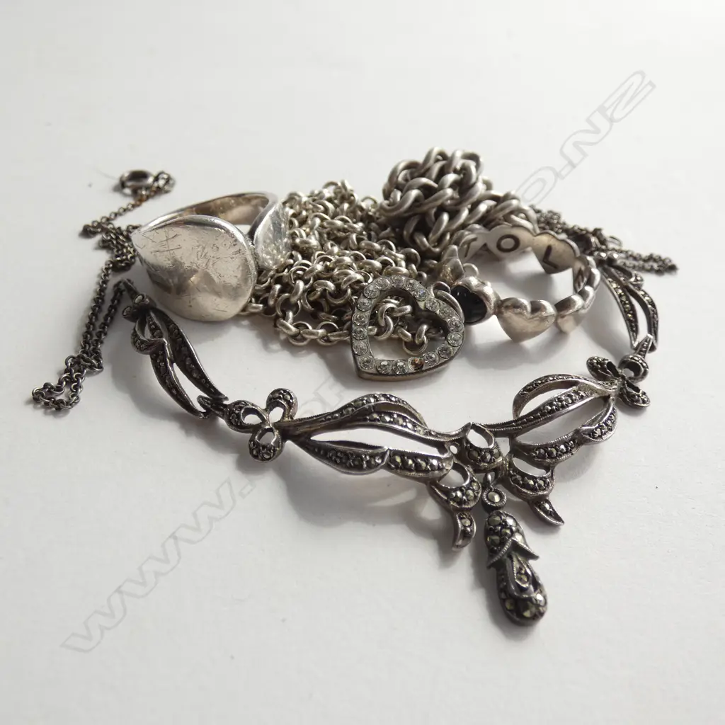 2 STG RINGS / 2 STG CHAINS / EDWARDIAN NECKLACE 52 GRAMS  Image 1++