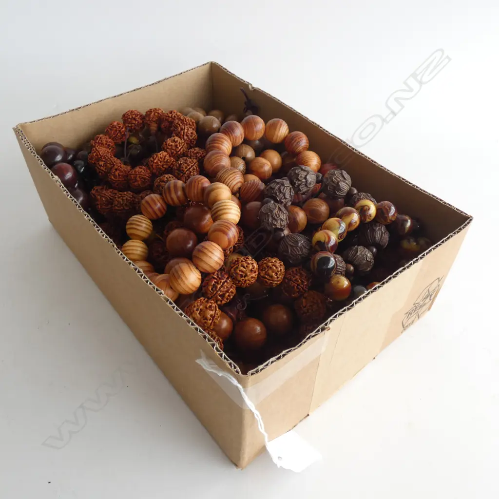 ASST. WOOD & RESIN BEAD BRACELETS Image 1++
