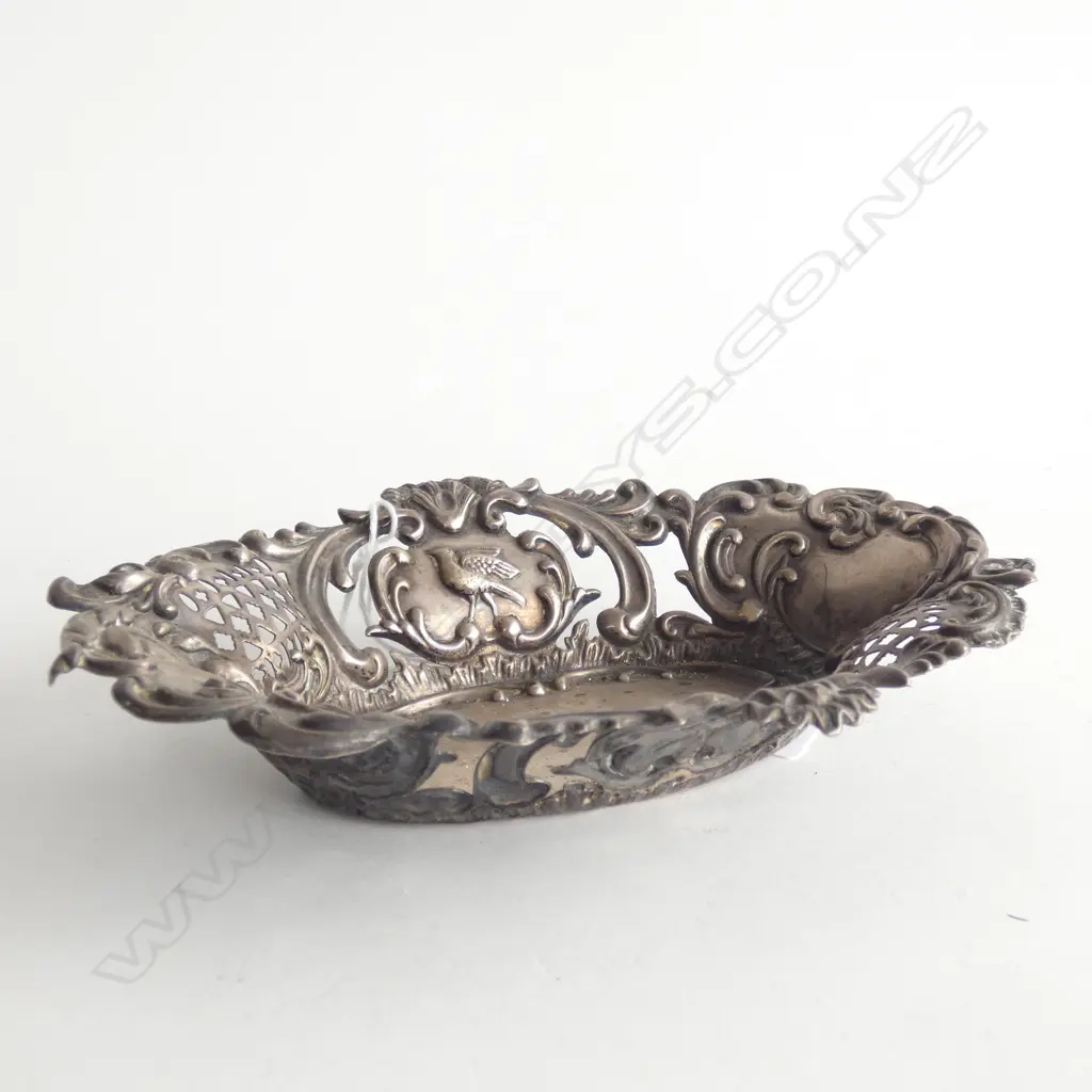 STG SILVER PIERCED DISH; LONDON 1905 69 GRAMS Image 1++