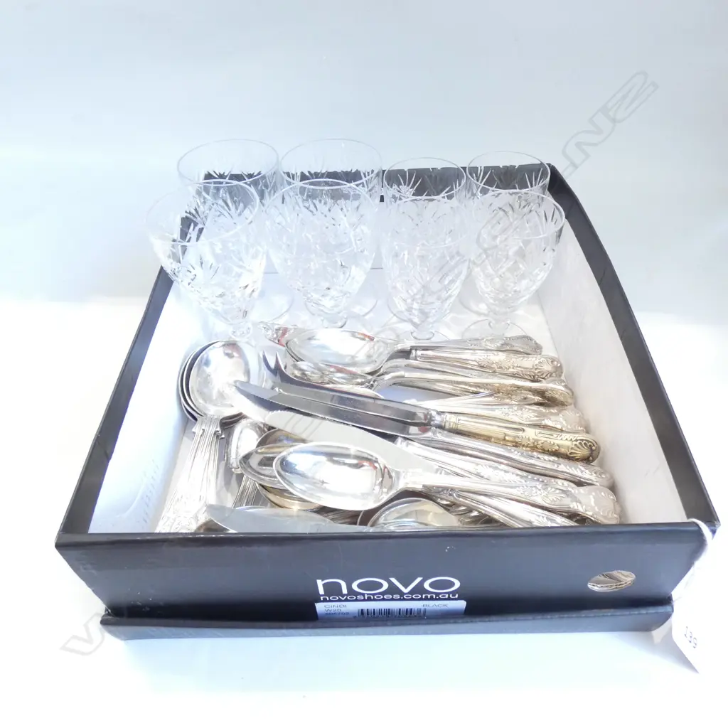 BOX SILVER PLATE CUTLERY & 8 CRYSTAL CUT STEMMED GLASSES  Image 1++