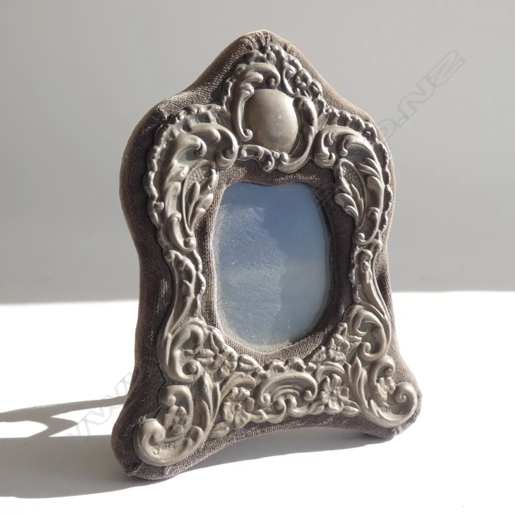 STG SILVER PHOTOFRAME, LONDON EARLY 20thC Image 1++
