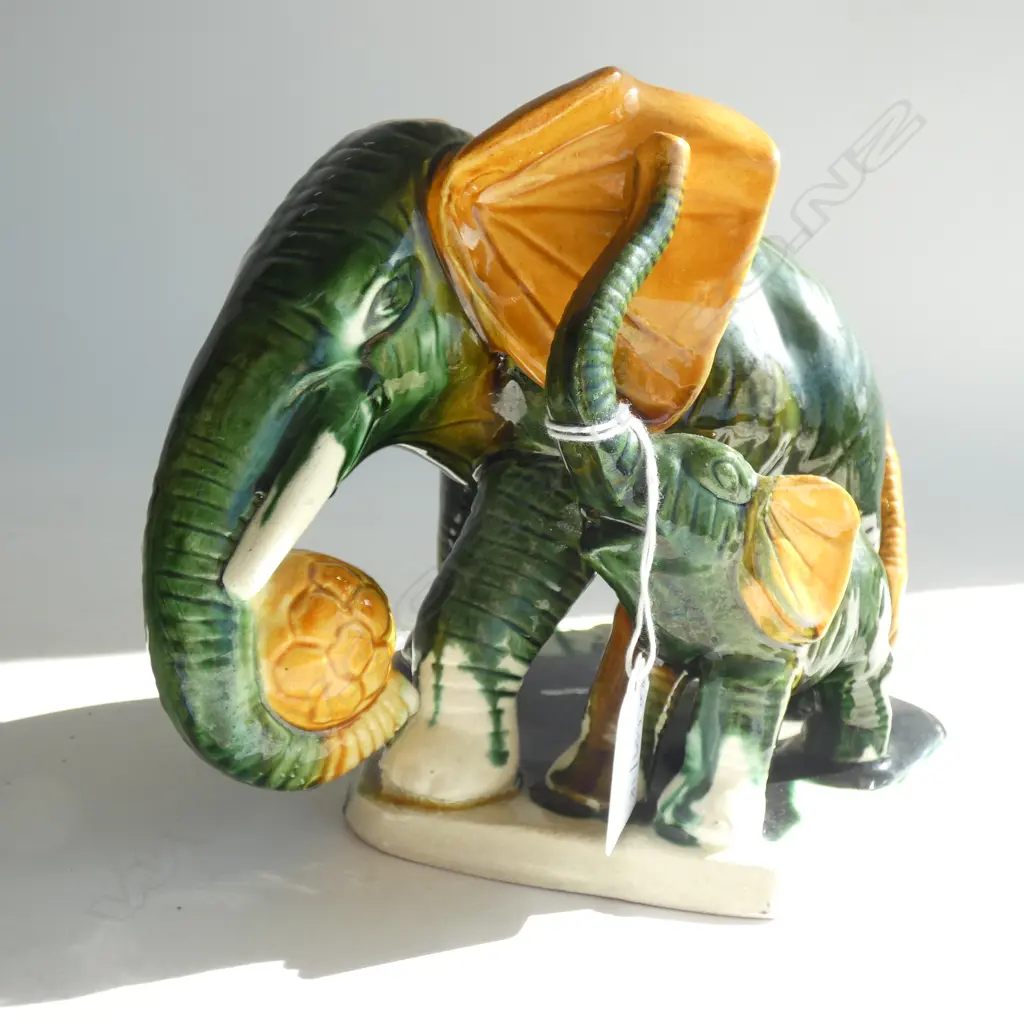 CHINESE SANCAI GLAZE ELEPHANTS L.230mm Image 1++