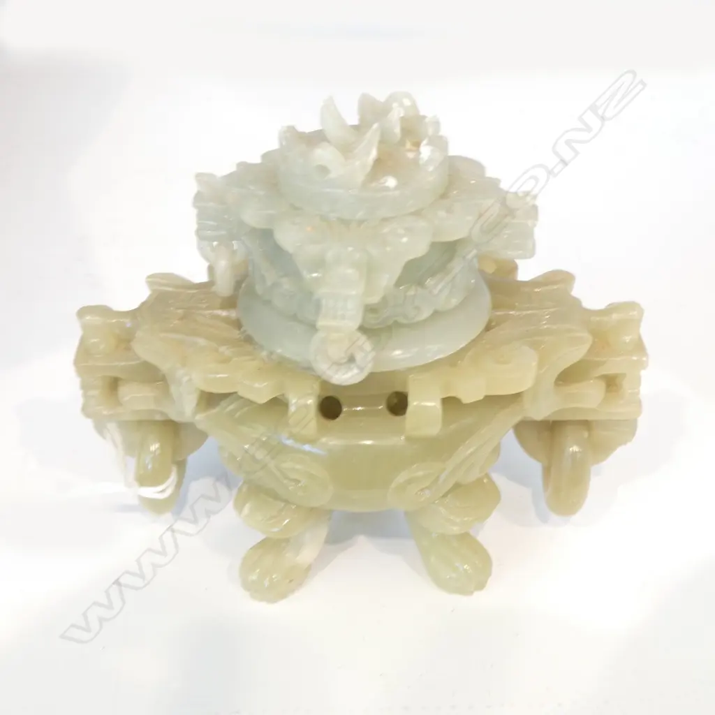 GREEN JADE INCENSE HOLDER - WITH FAULTS L 110M Image 1++
