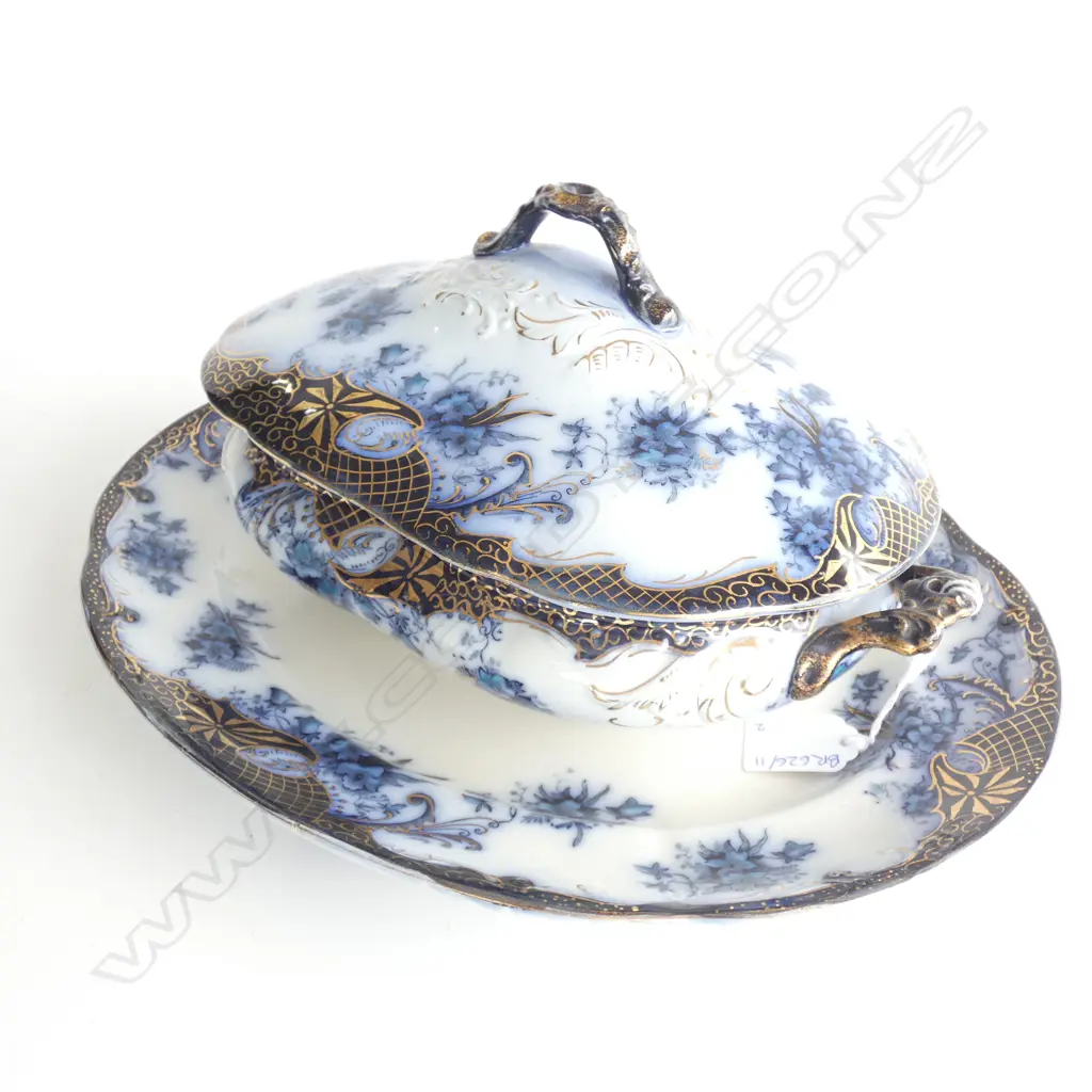 STOKE POTTERY VICTORIAN TUREEN & PLATTER L.350mm Image 1++